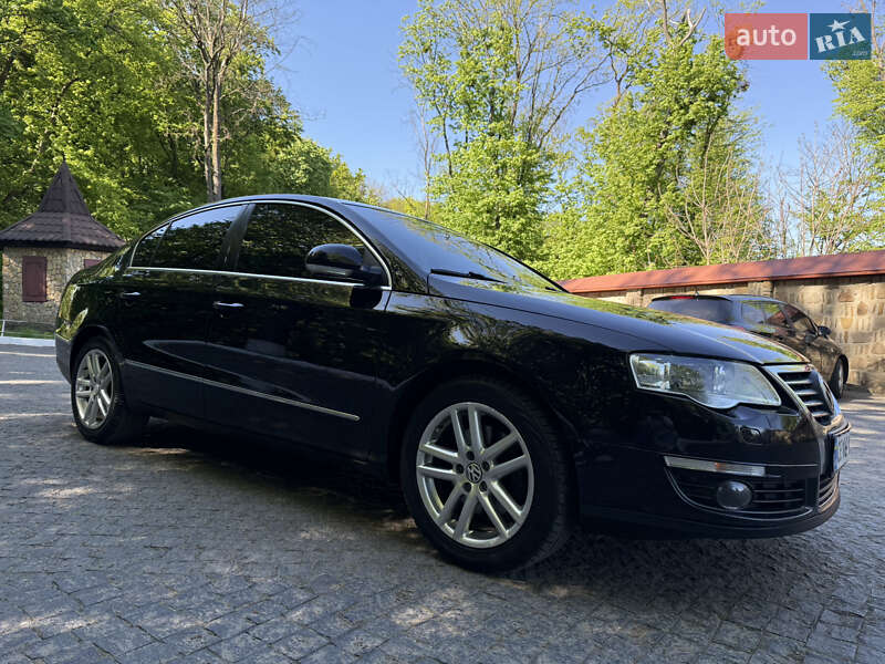 Седан Volkswagen Passat 2008 в Чернівцях