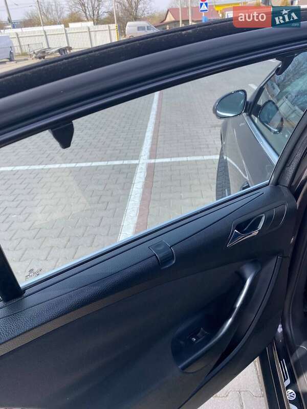 Седан Volkswagen Passat 2006 в Черновцах