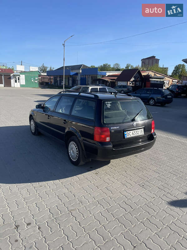 Универсал Volkswagen Passat 1999 в Золочеве
