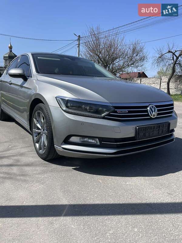 Седан Volkswagen Passat 2017 в 