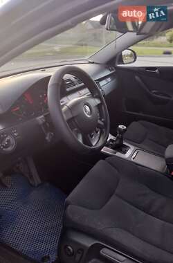Універсал Volkswagen Passat 2006 в 