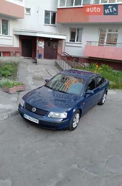 Седан Volkswagen Passat 1997 в 