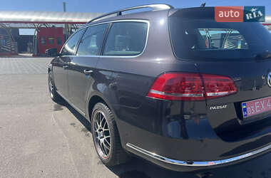 Універсал Volkswagen Passat 2010 в 