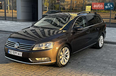 Универсал Volkswagen Passat 2011 в Днепре