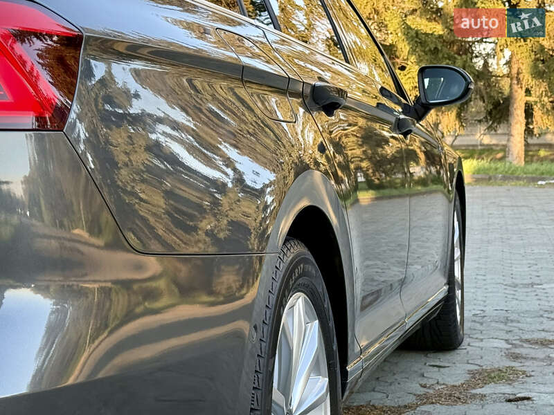 Универсал Volkswagen Passat 2015 в Дубно