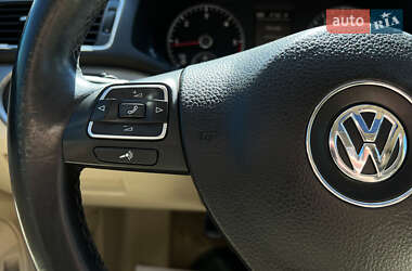 Седан Volkswagen Passat 2014 в 