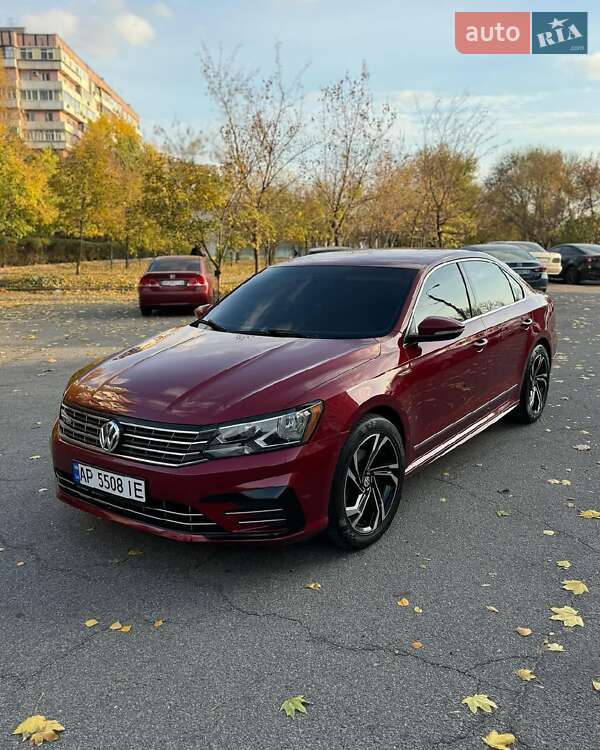 Седан Volkswagen Passat 2016 в 