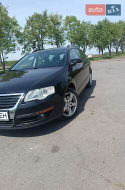 Універсал Volkswagen Passat 2008 в Володимирі