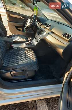 Универсал Volkswagen Passat 2011 в 