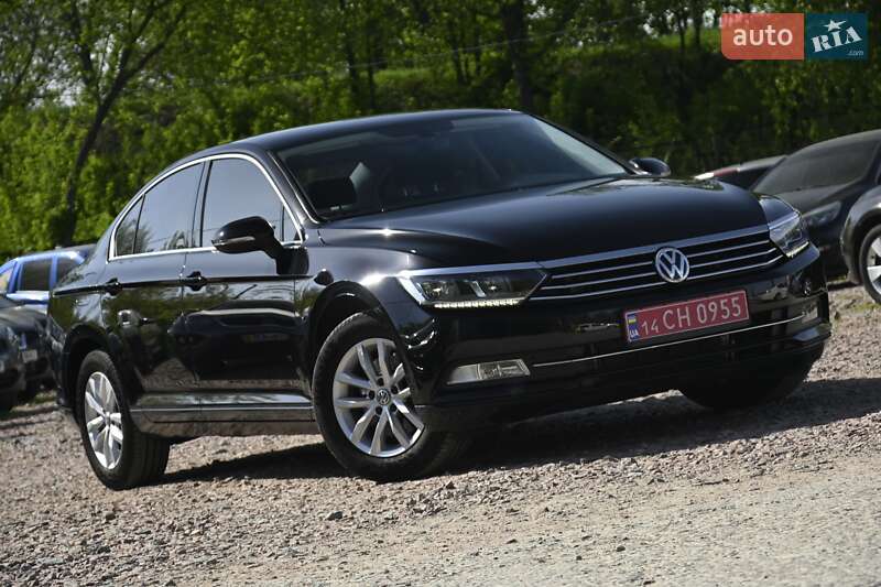 Седан Volkswagen Passat 2017 в 