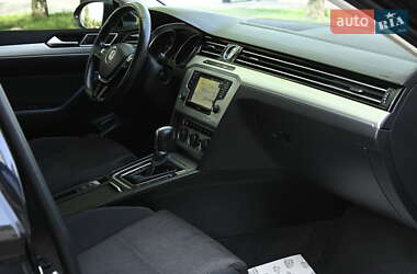 Седан Volkswagen Passat 2017 в 