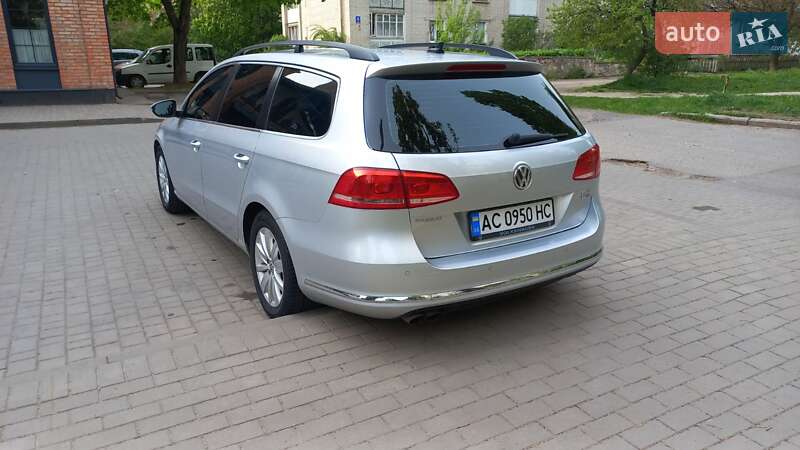 Універсал Volkswagen Passat 2011 в Луцьку