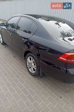 Седан Volkswagen Passat 2012 в 