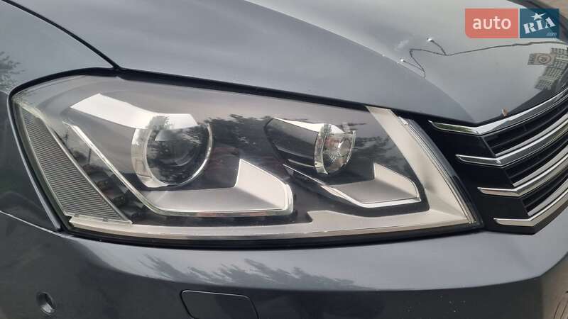Універсал Volkswagen Passat 2011 в Києві
