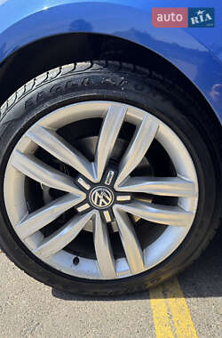 Седан Volkswagen Passat 2016 в 