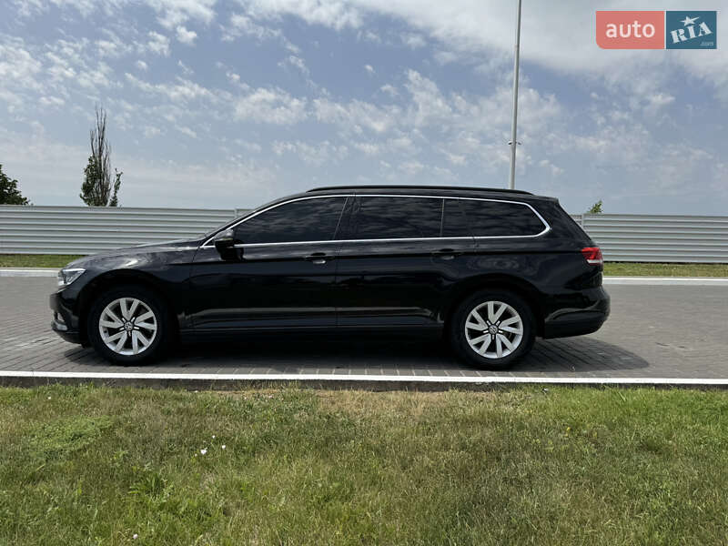 Універсал Volkswagen Passat 2015 в Миколаєві