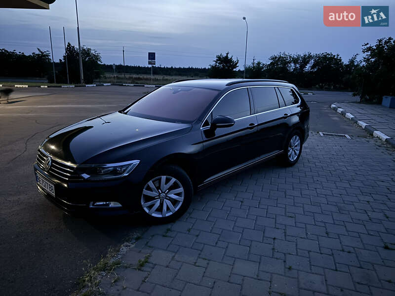 Універсал Volkswagen Passat 2015 в Миколаєві