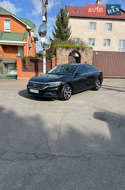 Седан Volkswagen Passat 2020 в Киеве