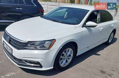 Седан Volkswagen Passat 2016 в 