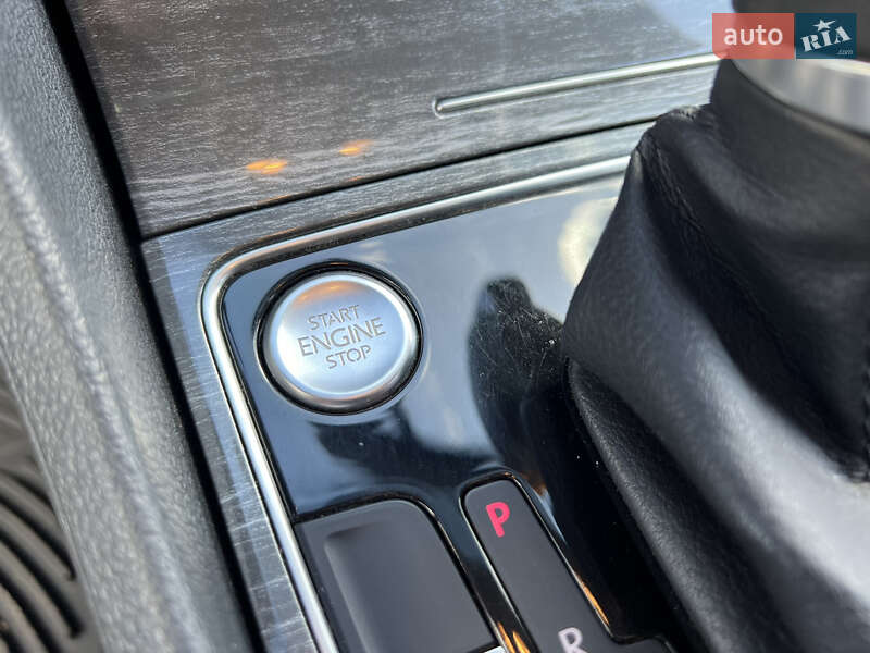 Седан Volkswagen Passat 2018 в Харькове