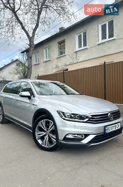 Універсал Volkswagen Passat 2019 в Тернополі