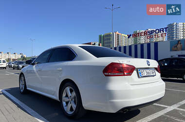 Седан Volkswagen Passat 2015 в 