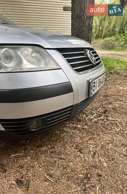 Седан Volkswagen Passat 2001 в 
