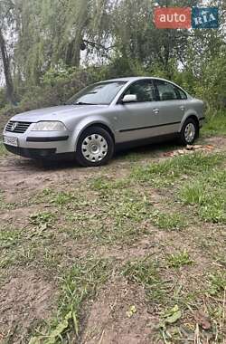 Седан Volkswagen Passat 2001 в 