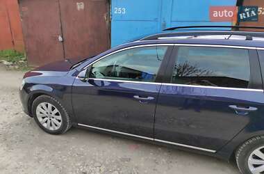 Універсал Volkswagen Passat 2011 в 
