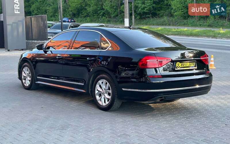 Седан Volkswagen Passat 2016 в Черновцах