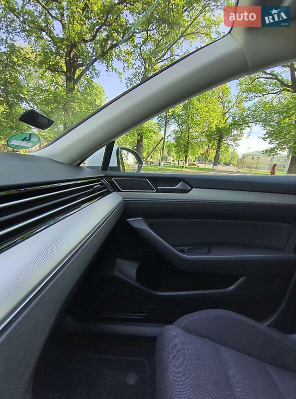 Универсал Volkswagen Passat 2017 в Полтаве