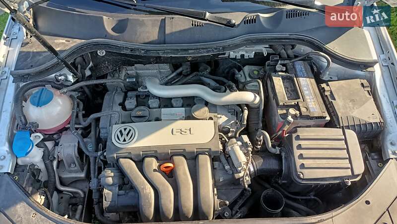 Седан Volkswagen Passat 2006 в Буске