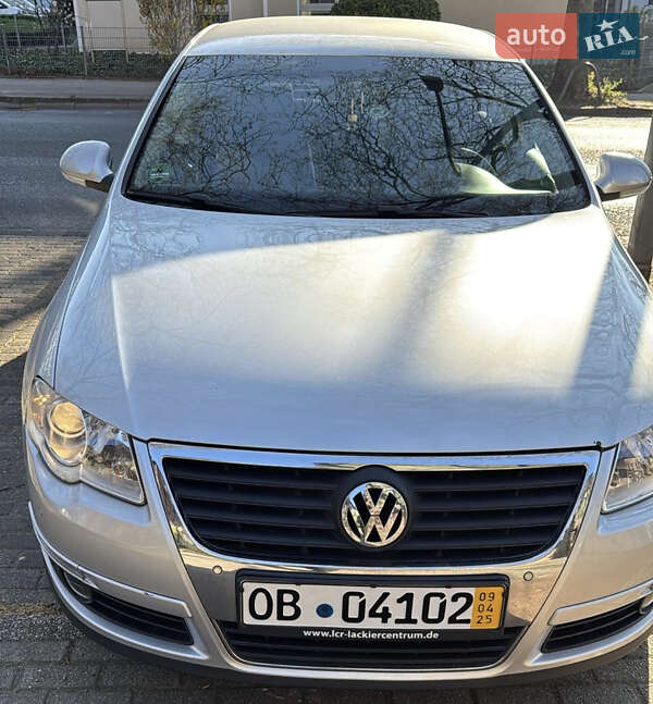 Седан Volkswagen Passat 2006 в Городке