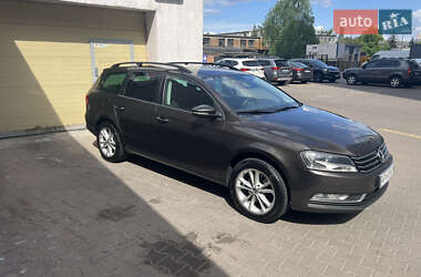 Універсал Volkswagen Passat 2012 в Києві