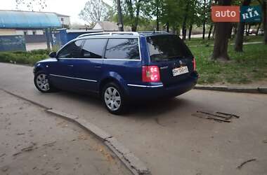 Універсал Volkswagen Passat 2002 в Житомирі