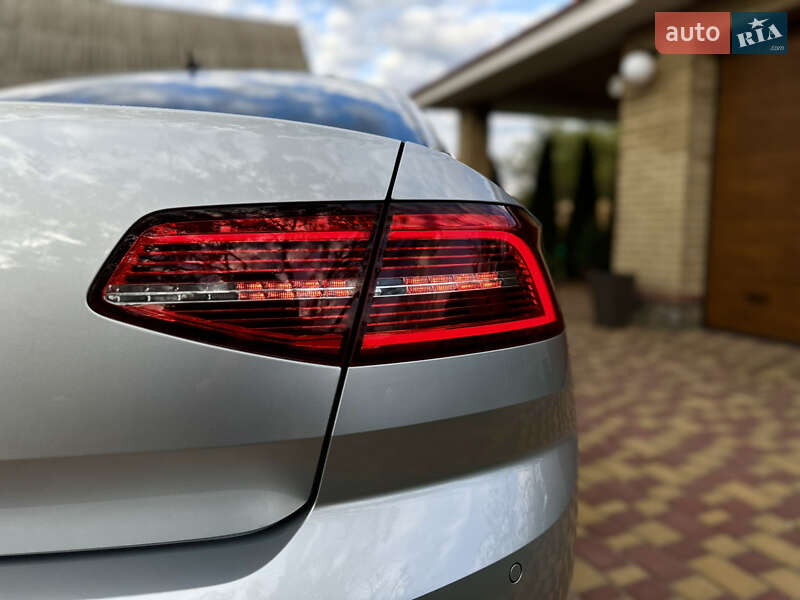 Седан Volkswagen Passat 2017 в Новой Водолаге