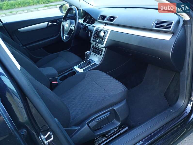 Универсал Volkswagen Passat 2011 в Калуше фото 17 Универсал Volkswagen Passat 2011 в Калуше