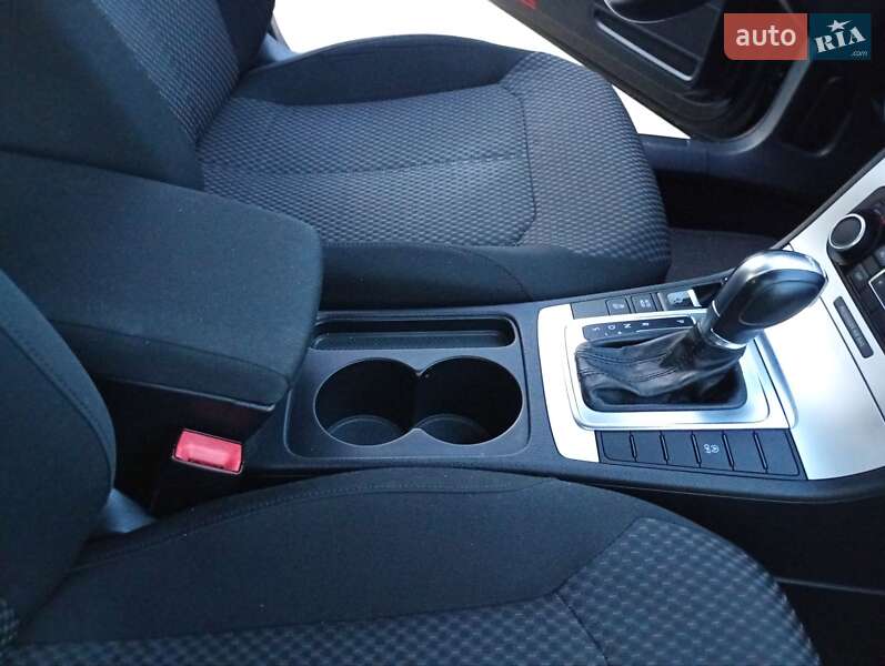 Универсал Volkswagen Passat 2011 в Калуше фото 28 Универсал Volkswagen Passat 2011 в Калуше