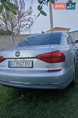 Седан Volkswagen Passat 2015 в 