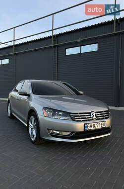 Седан Volkswagen Passat 2013 в Кропивницком