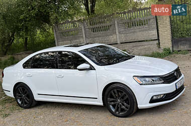 Седан Volkswagen Passat 2016 в 