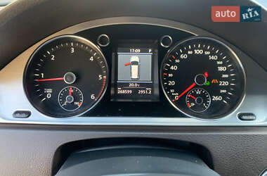 Універсал Volkswagen Passat 2012 в 