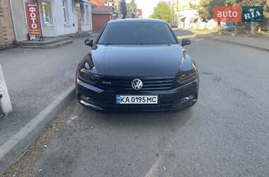 Седан Volkswagen Passat 2015 в 