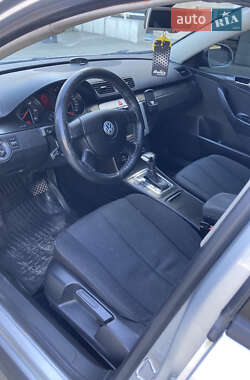 Універсал Volkswagen Passat 2005 в 