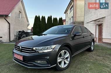 Седан Volkswagen Passat 2021 в 