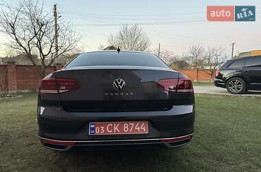 Седан Volkswagen Passat 2021 в 