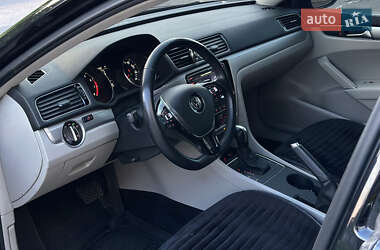 Седан Volkswagen Passat 2016 в 