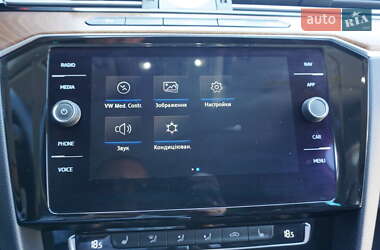 Седан Volkswagen Passat 2019 в 