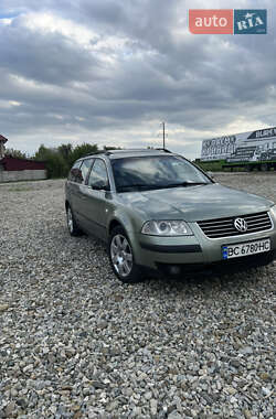 Універсал Volkswagen Passat 2001 в Глибокій