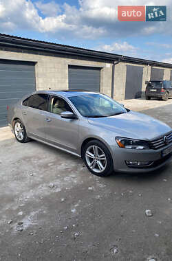 Седан Volkswagen Passat 2013 в 